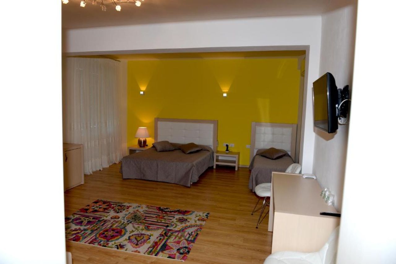 Grand White City Hotel