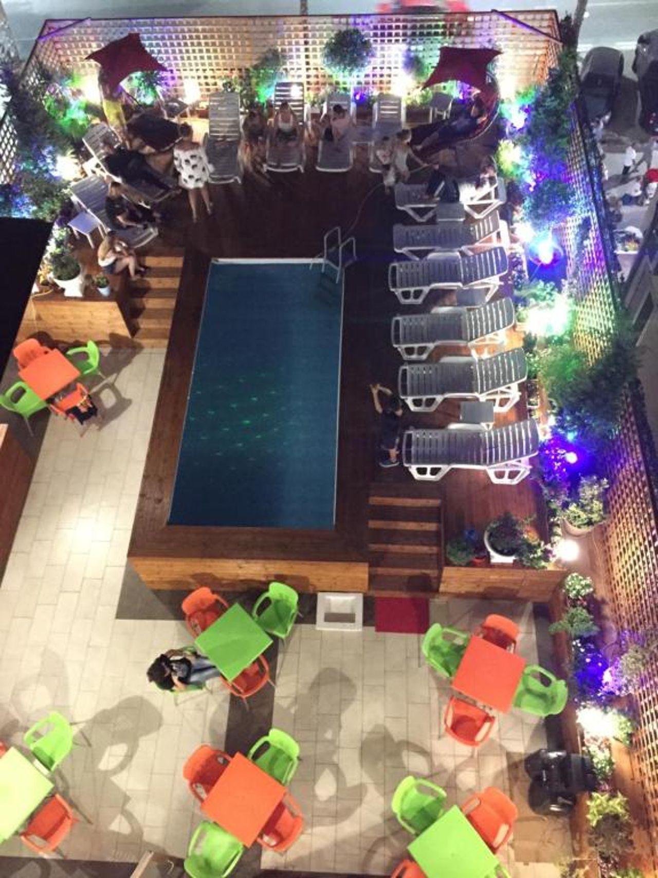 Sunrise Hotel Cameria