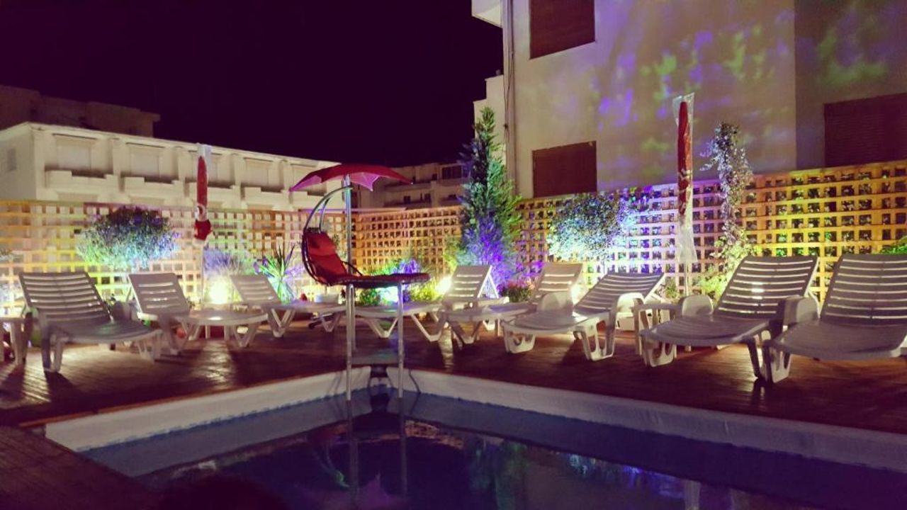 Sunrise Hotel Cameria