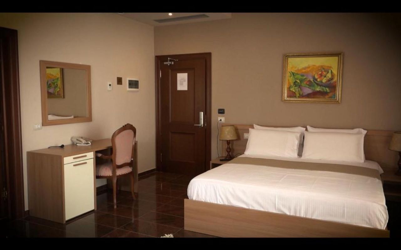 Fishta Hotel & Apartments