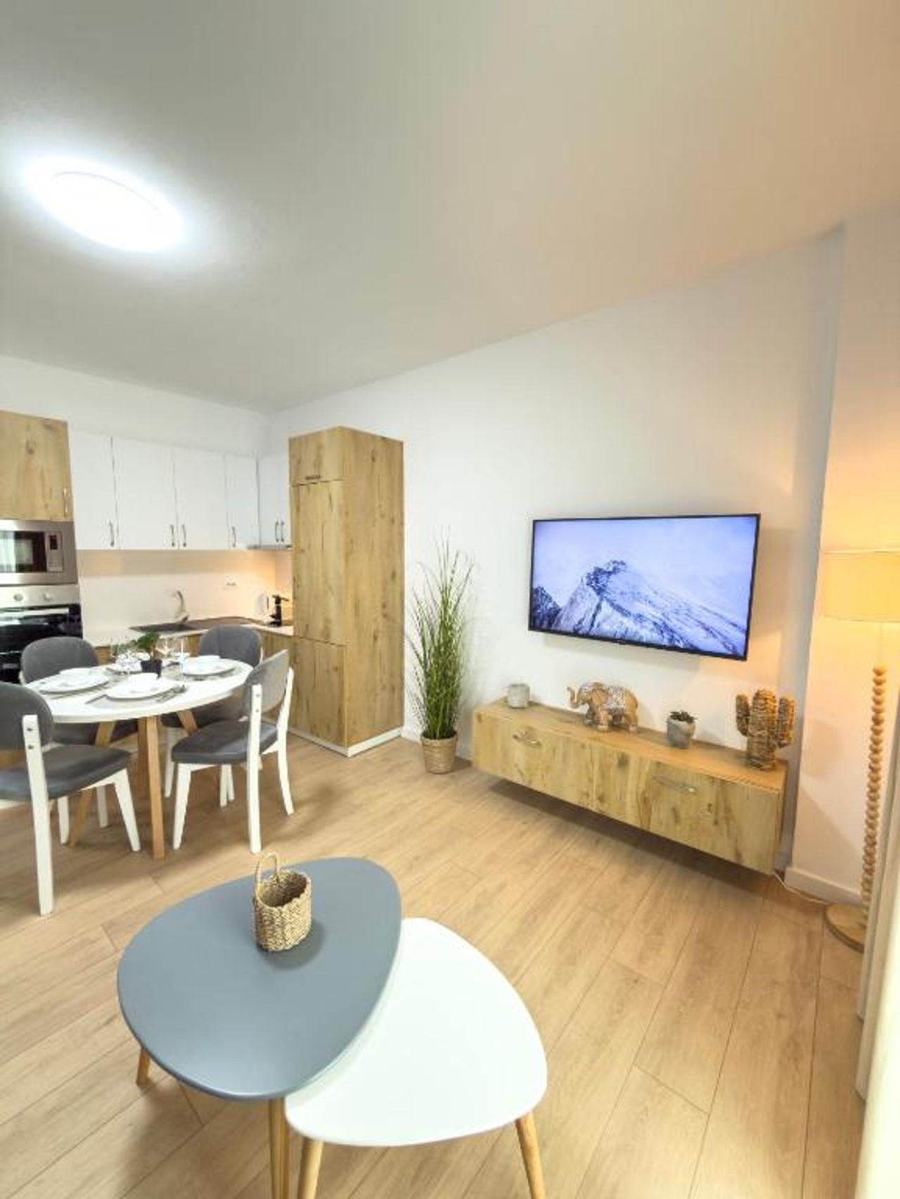 Tiara Beach Apartment