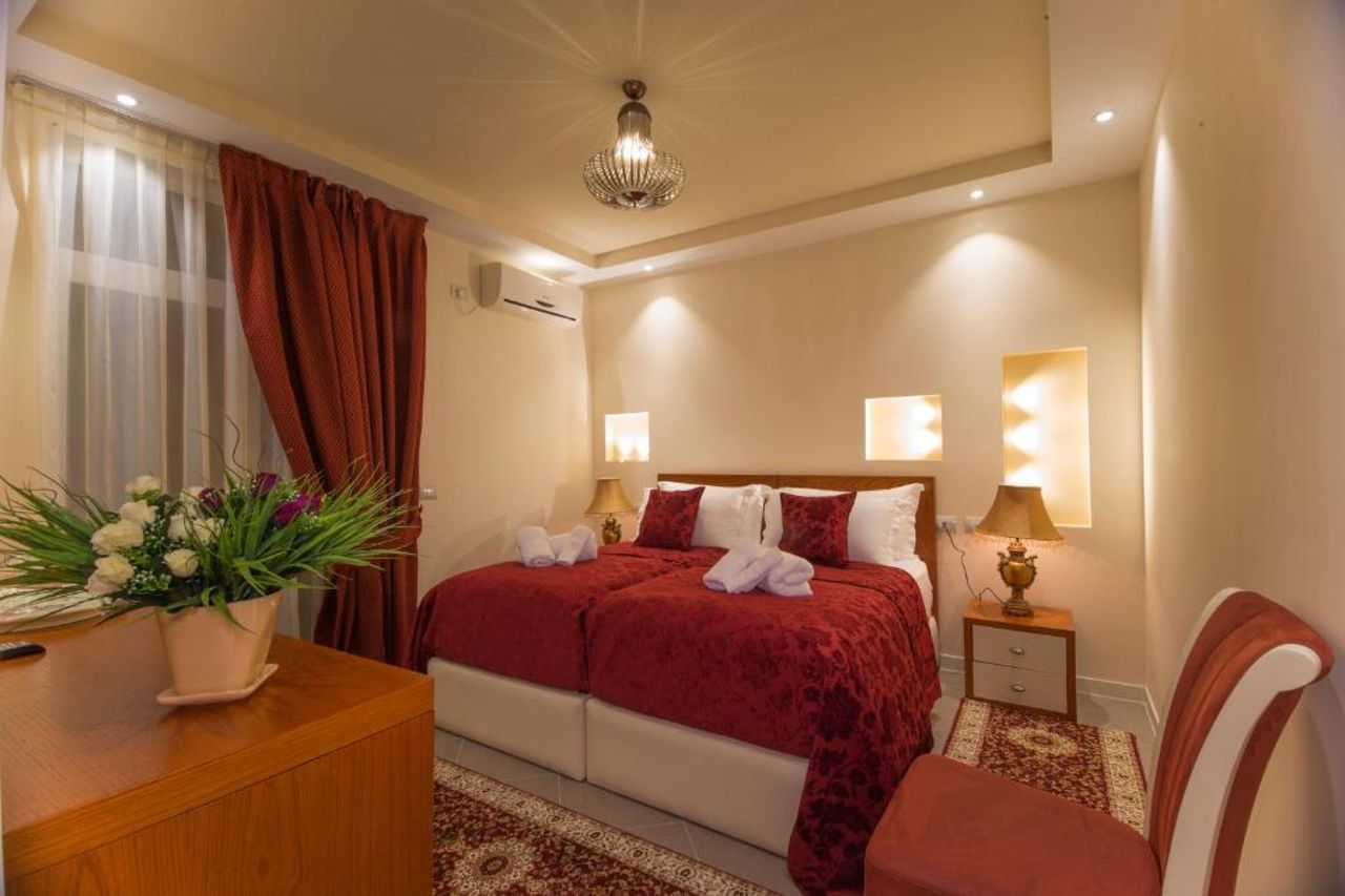 Vila Tako - Hotel