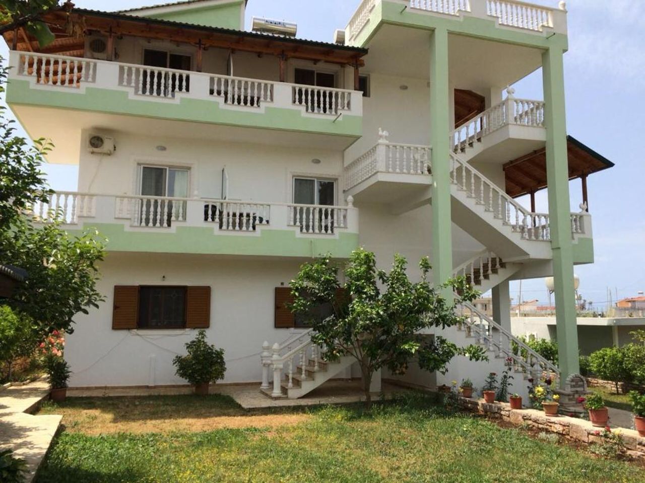 Villa Roku