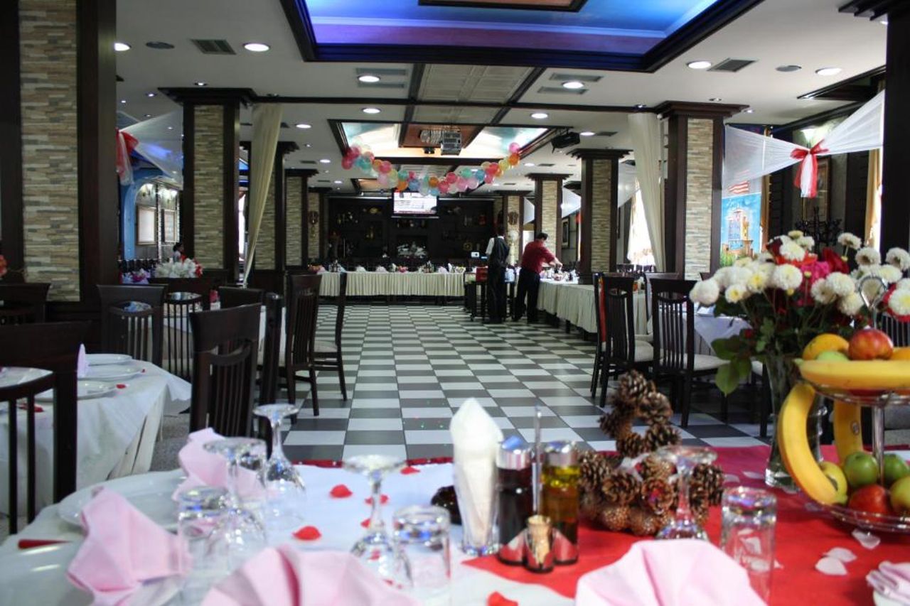 Hotel Bar Restaurant America