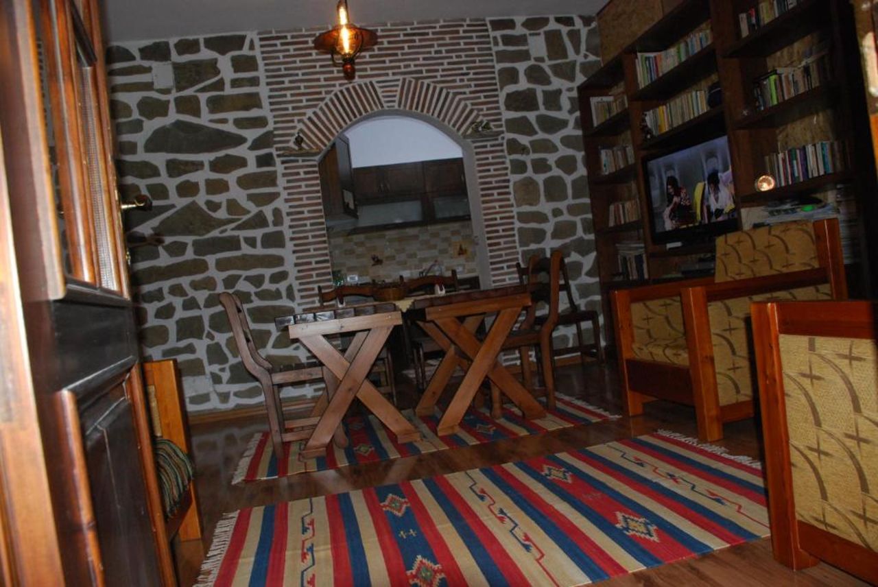 bed & breakfast Local Living Edi