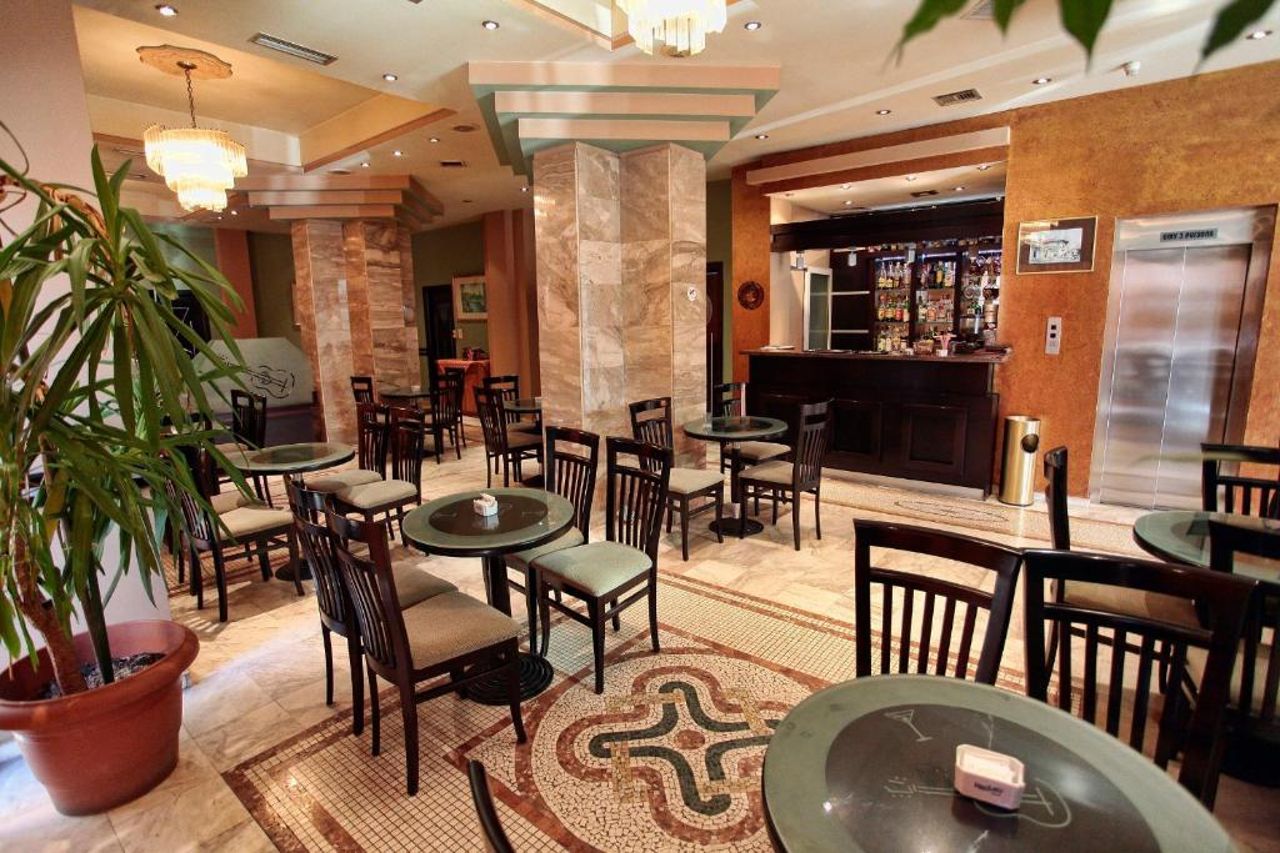 Hotel Regency