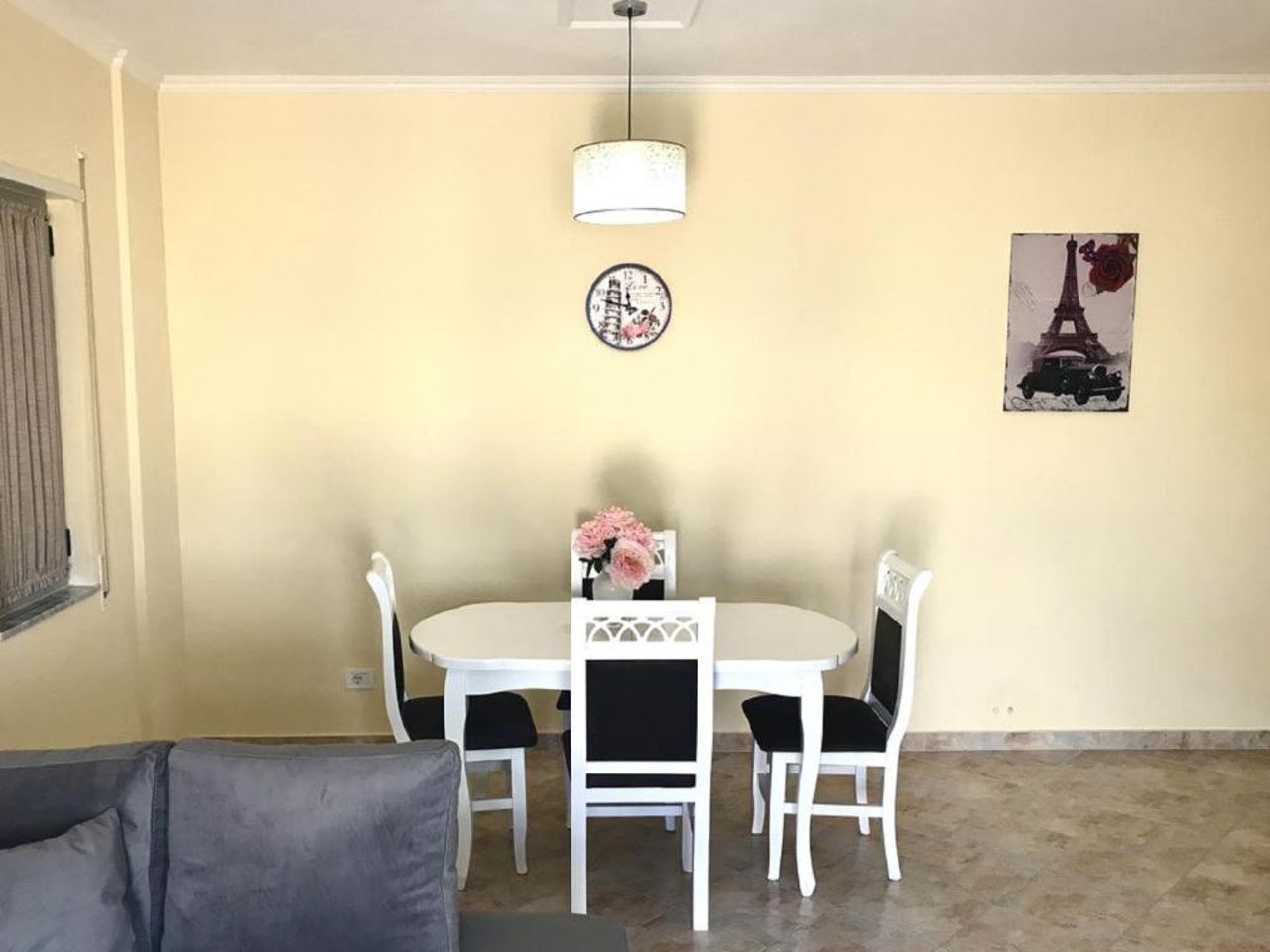 EKA Luxury One-Bedroom Apartment
