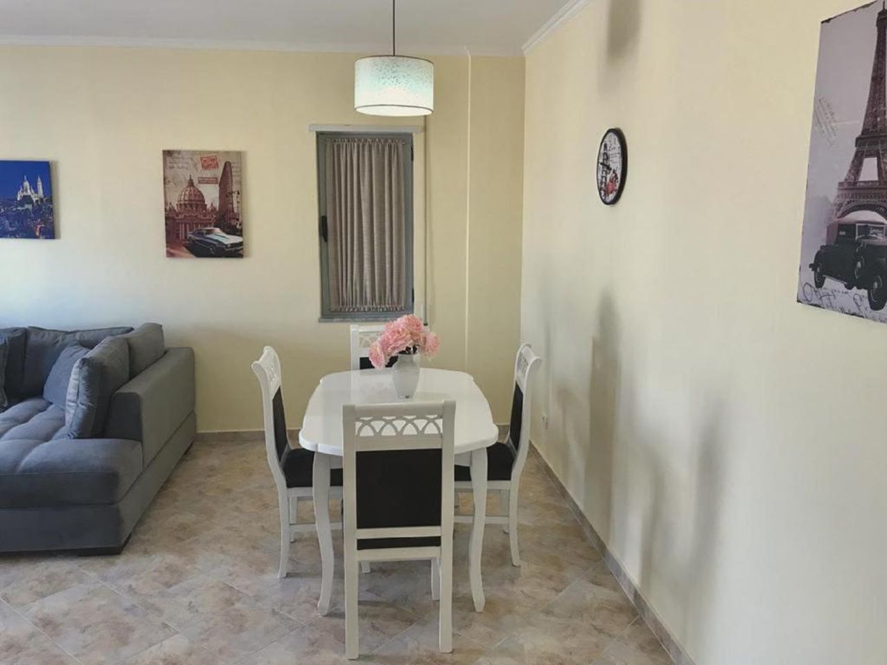 EKA Luxury One-Bedroom Apartment