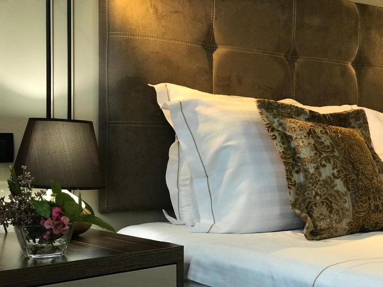 Hotel Deluxe