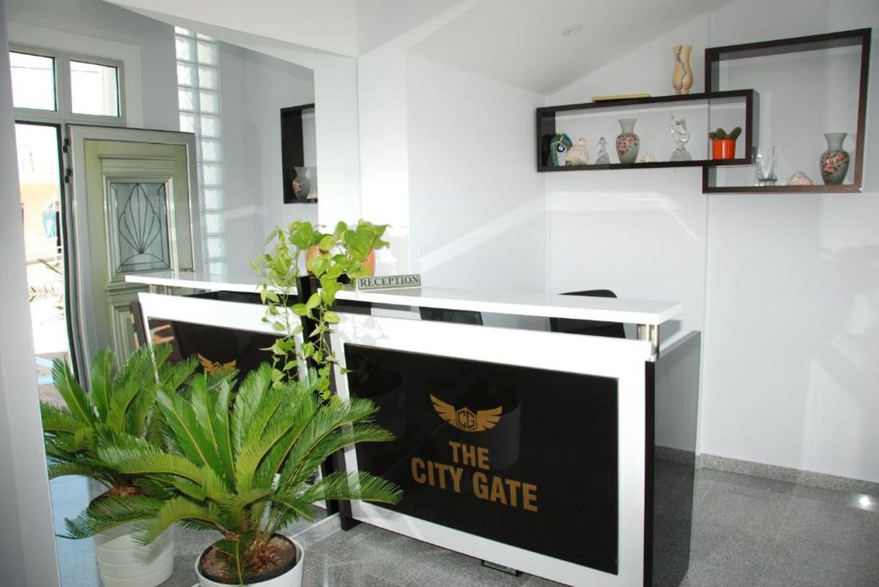 The City Gate Hotel