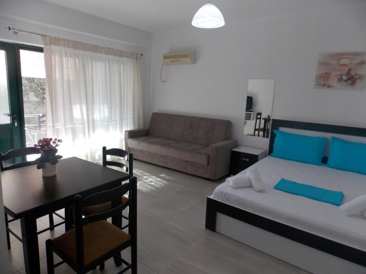 Elvin Apartments