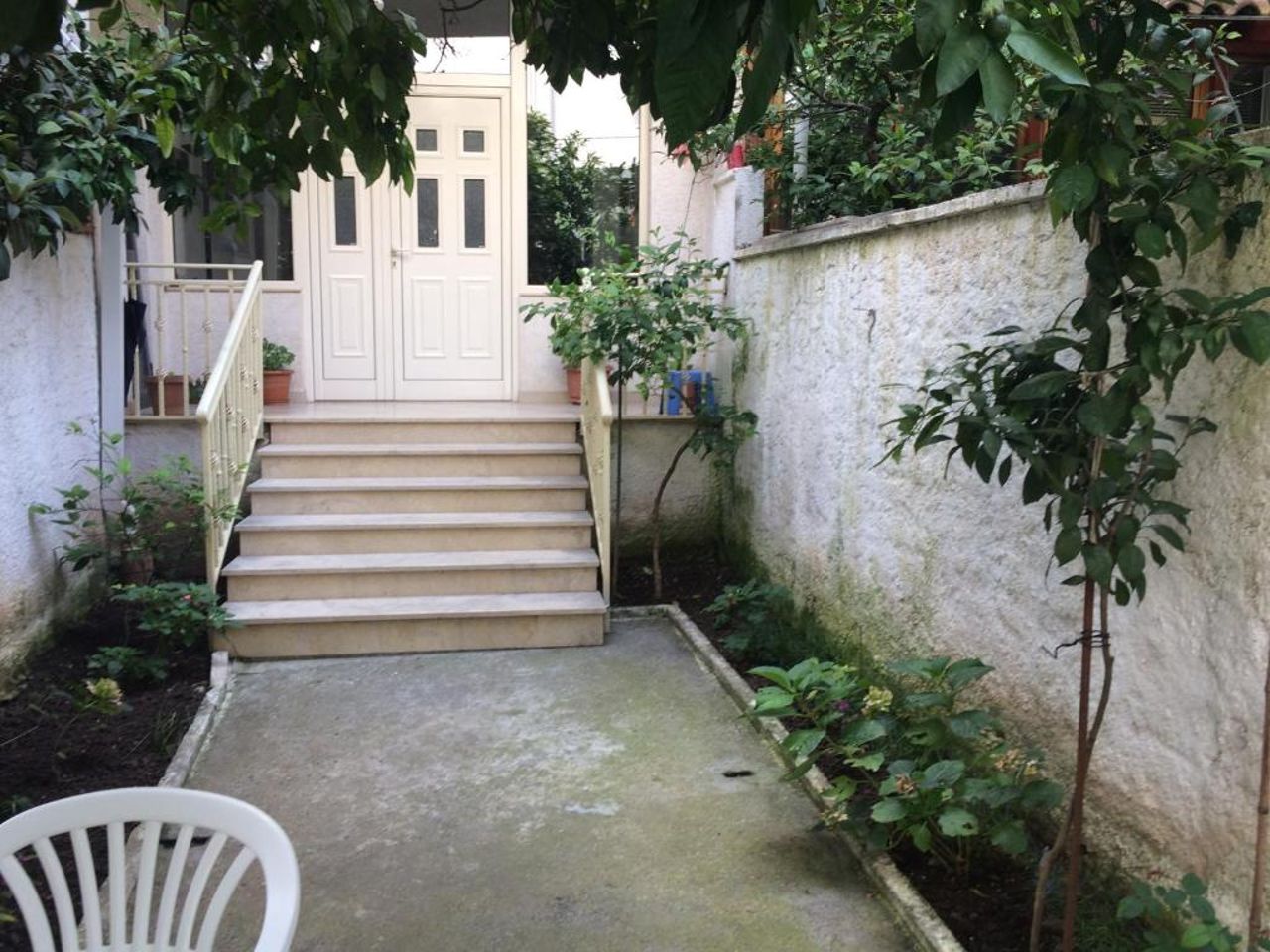 Nina Guest House
