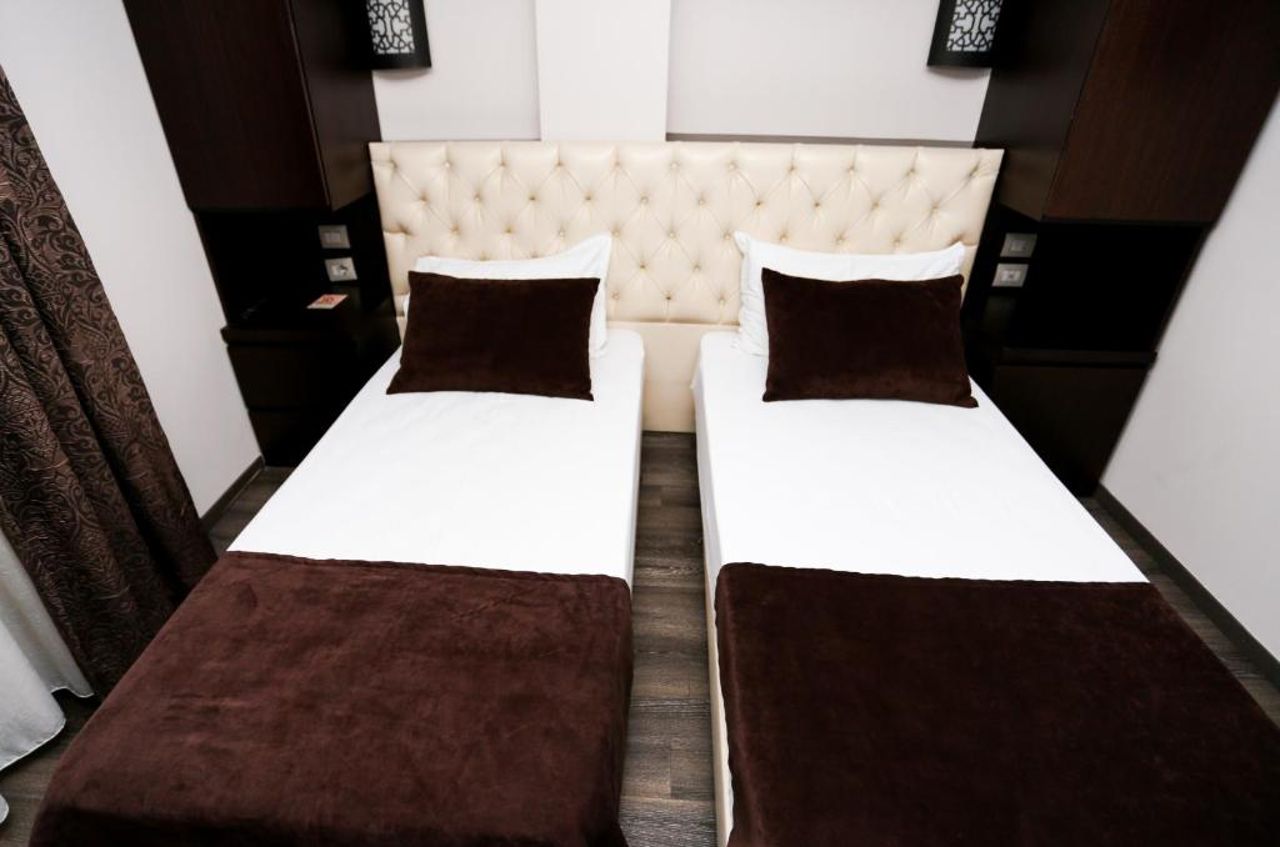 Hotel Town House