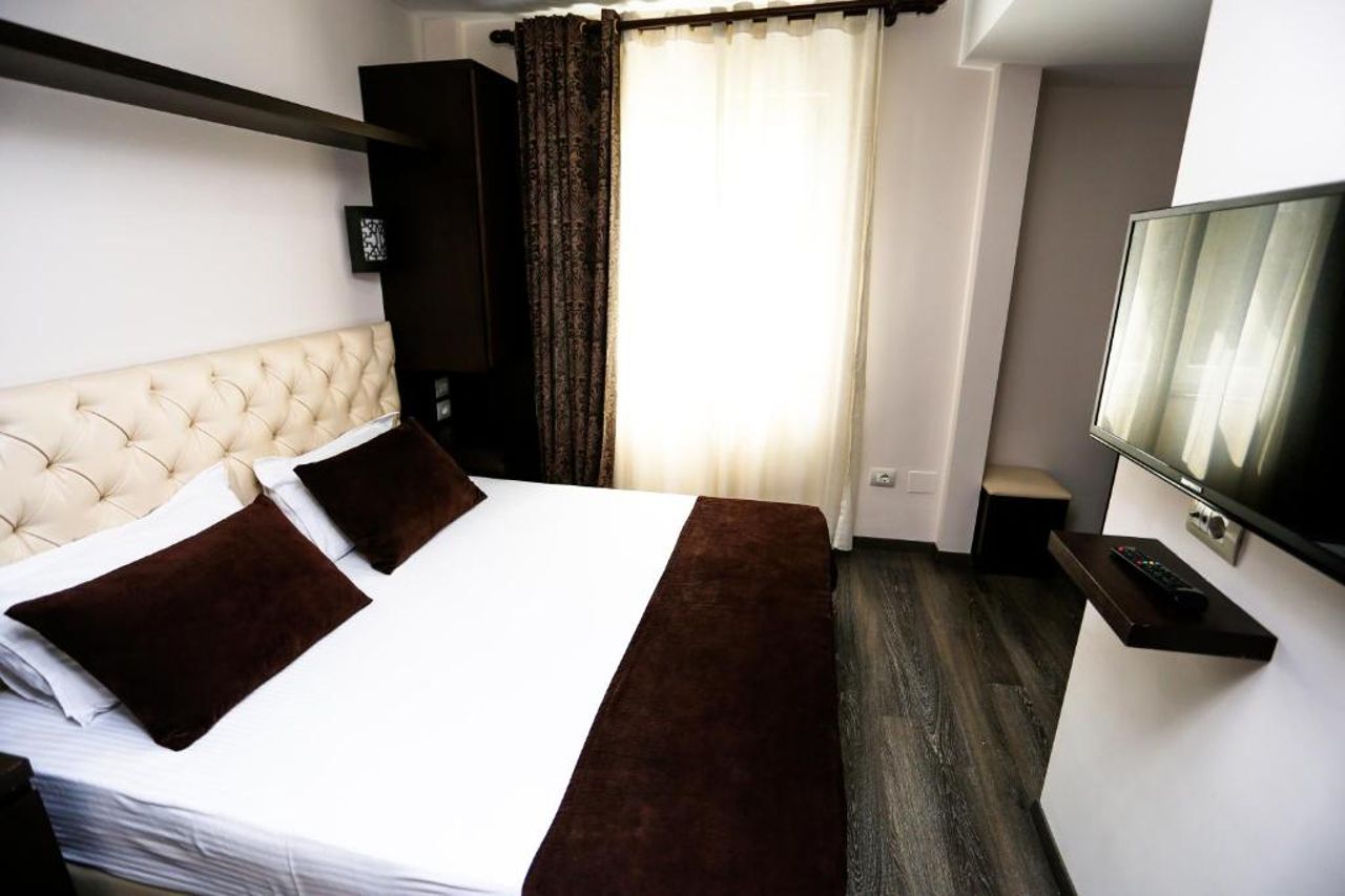 Hotel Town House