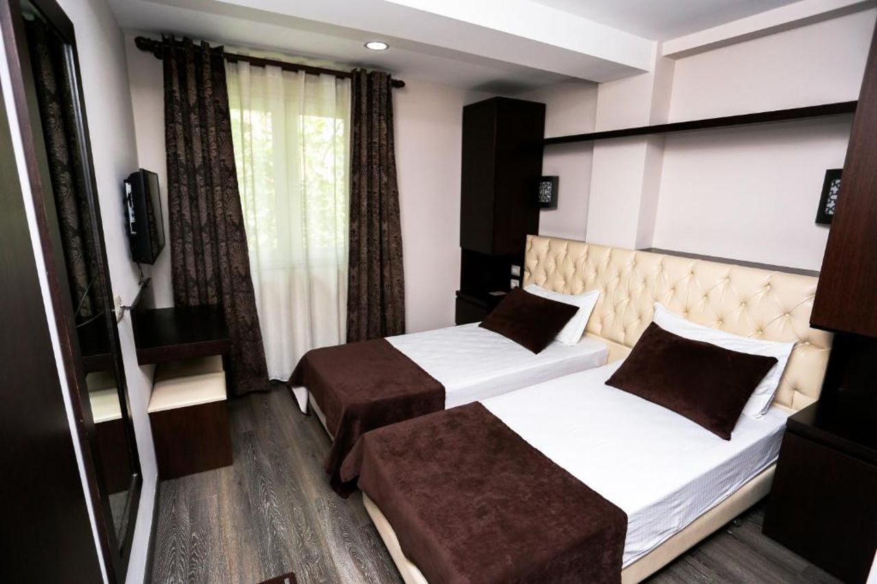 Hotel Town House