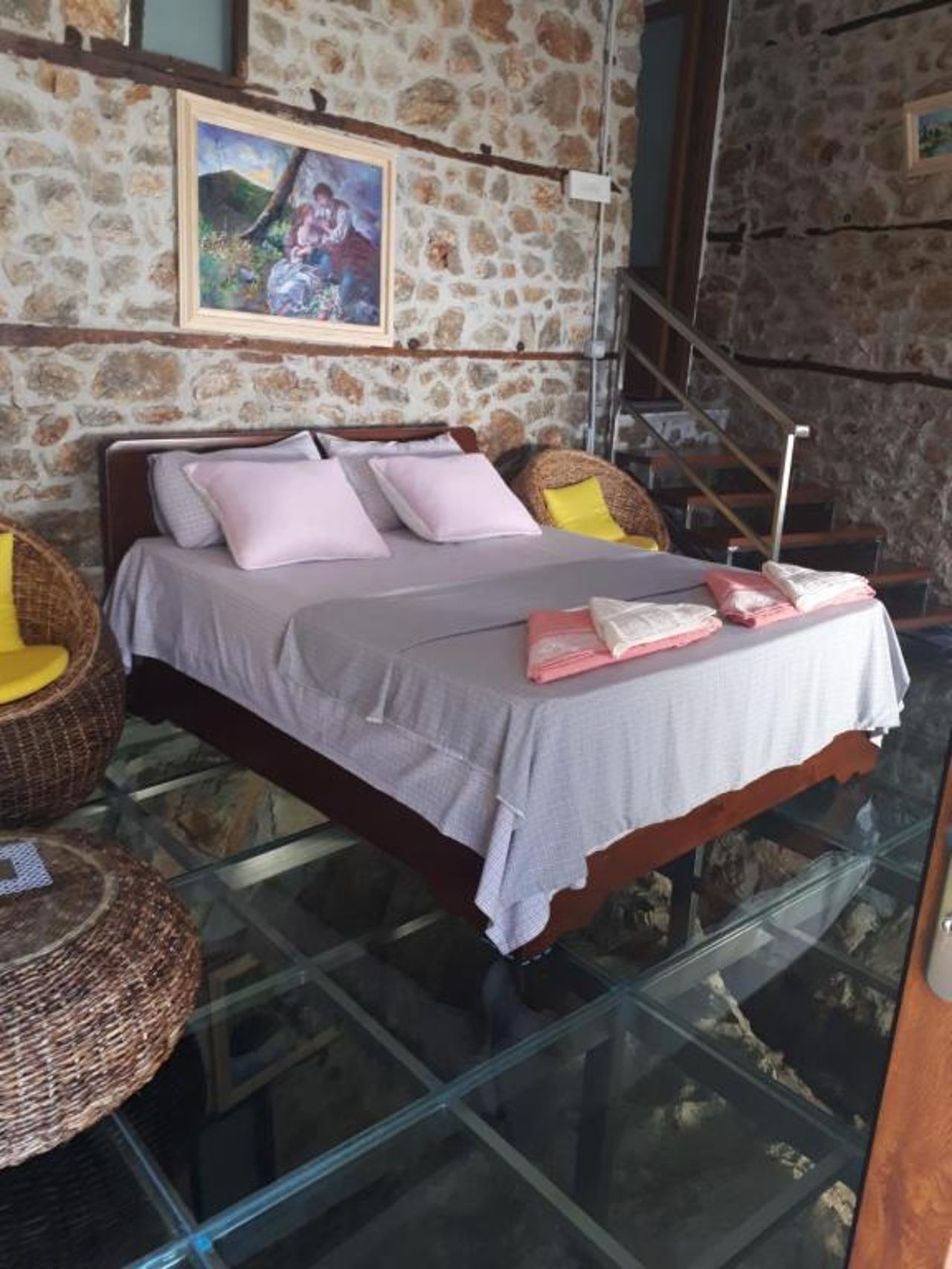 Nuci's Home glass floor