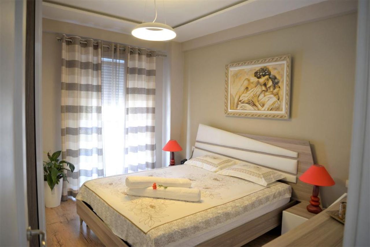 Haris Apartments Tirana