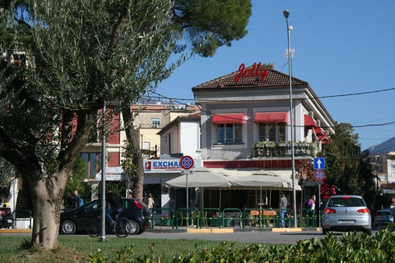 Jolly City Center Hotel