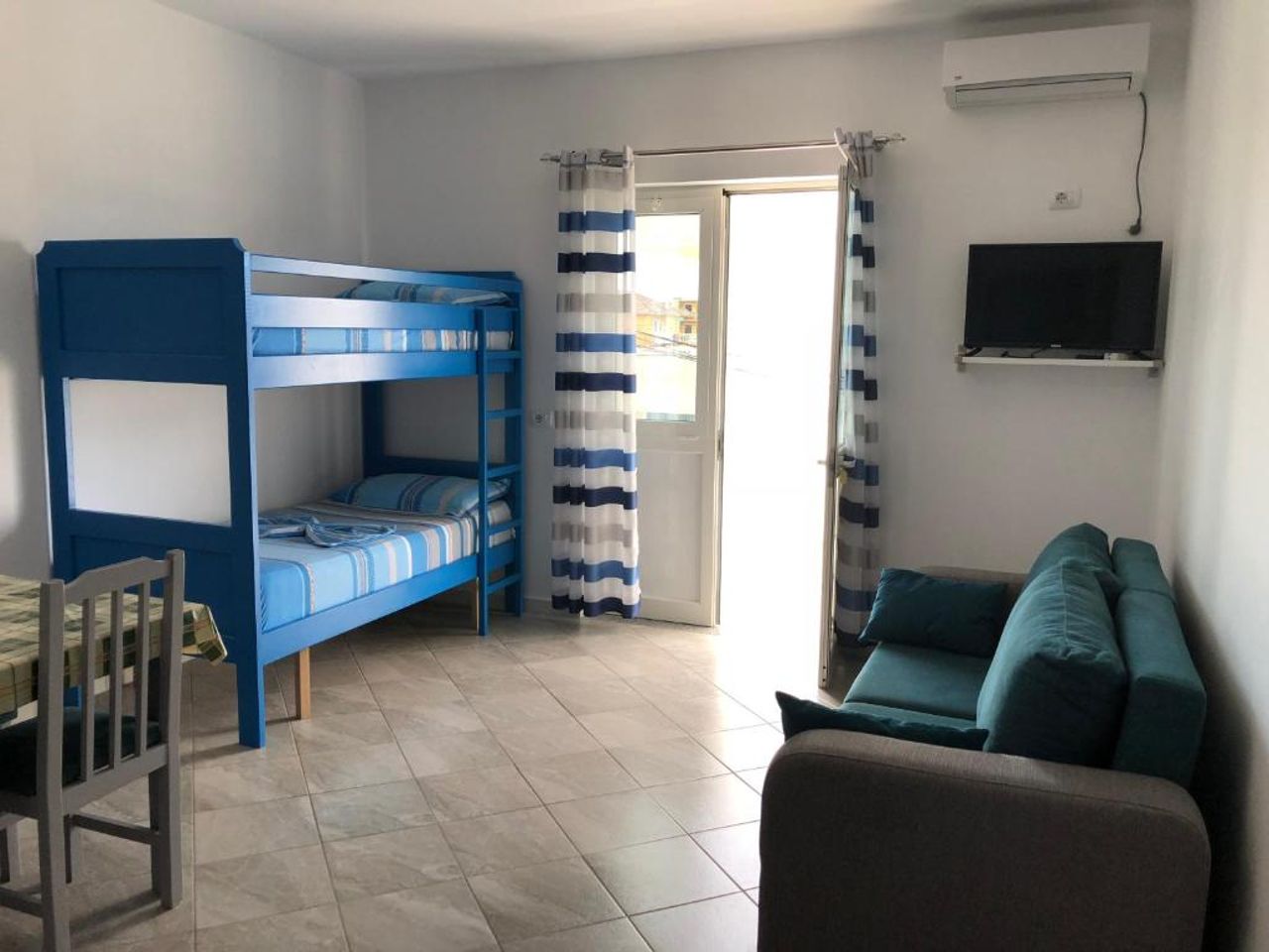 Doci Seven Hotel