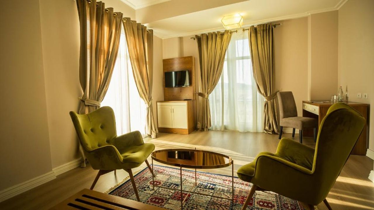 Royal Hill Hotel
