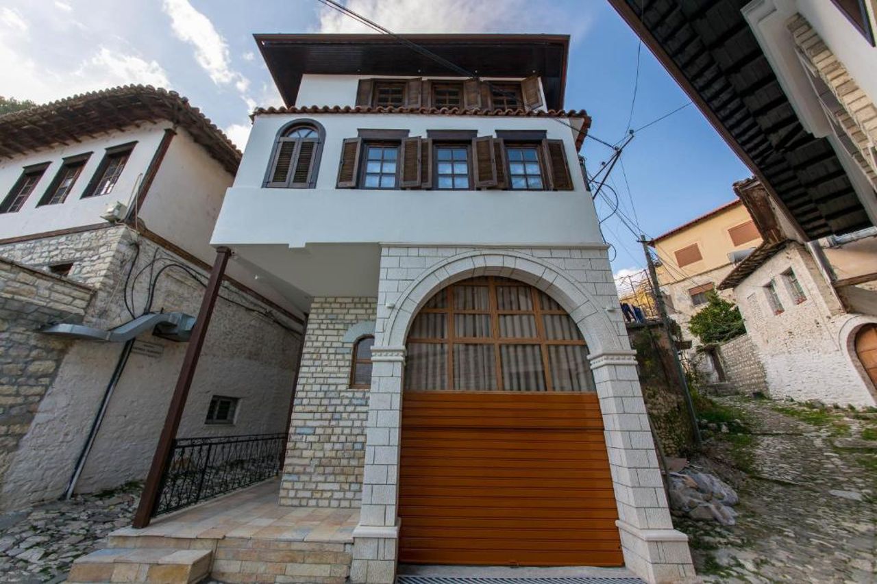 Heraklis Hotel