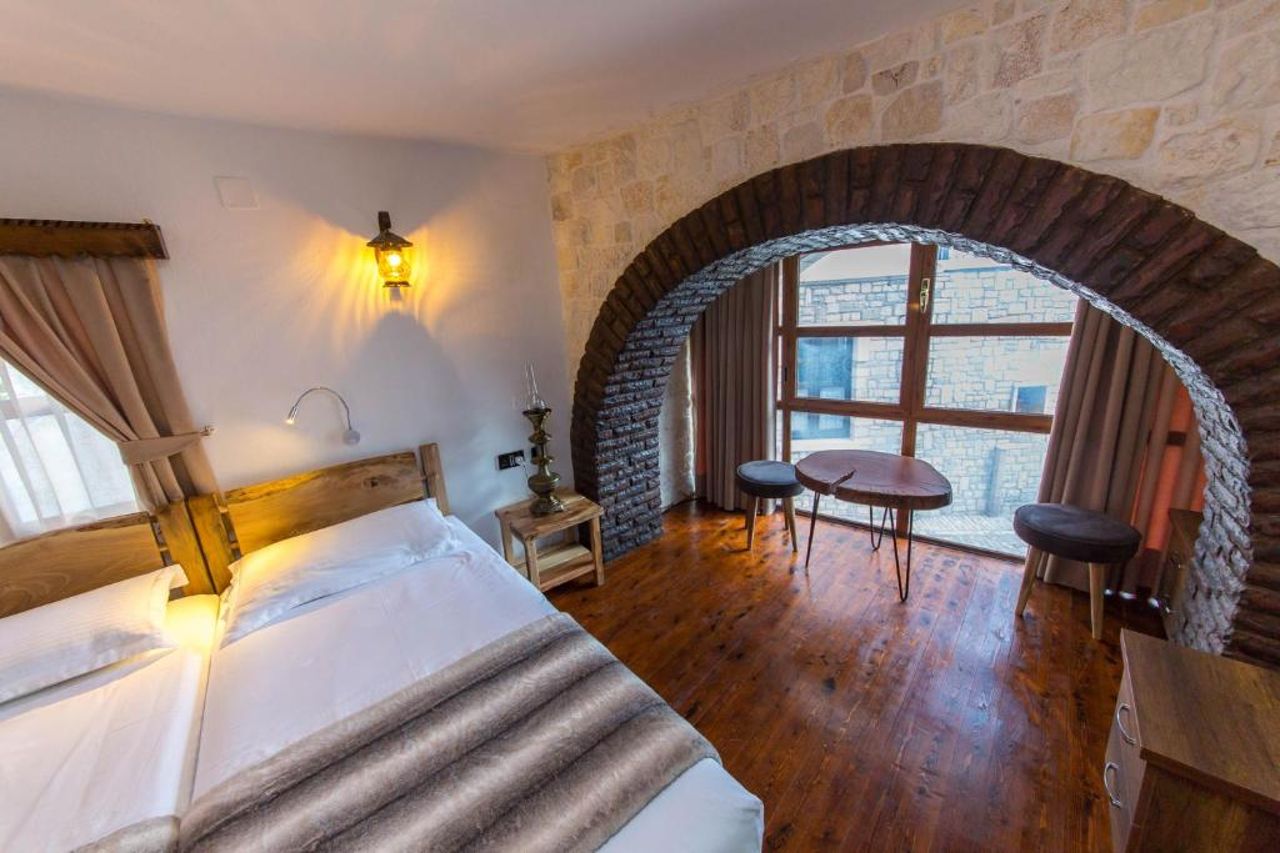 Heraklis Hotel