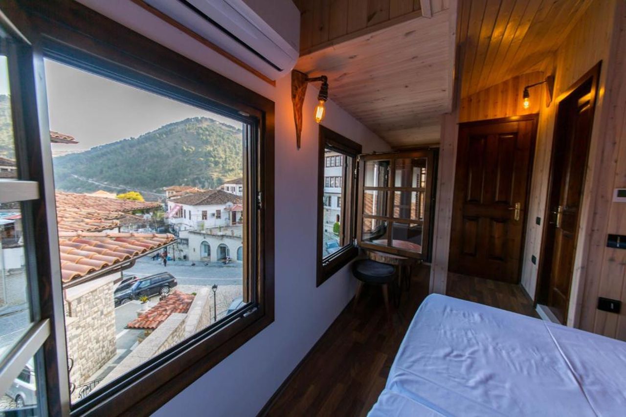 Heraklis Hotel