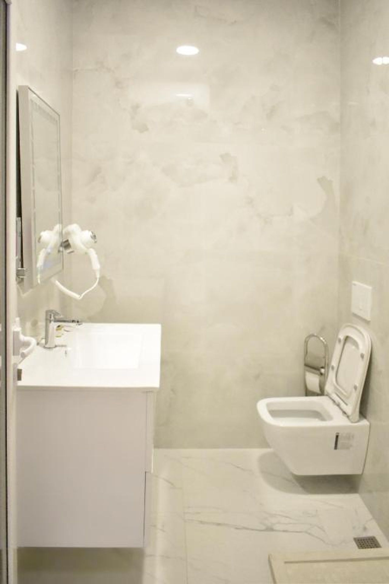 Star Hotel astir