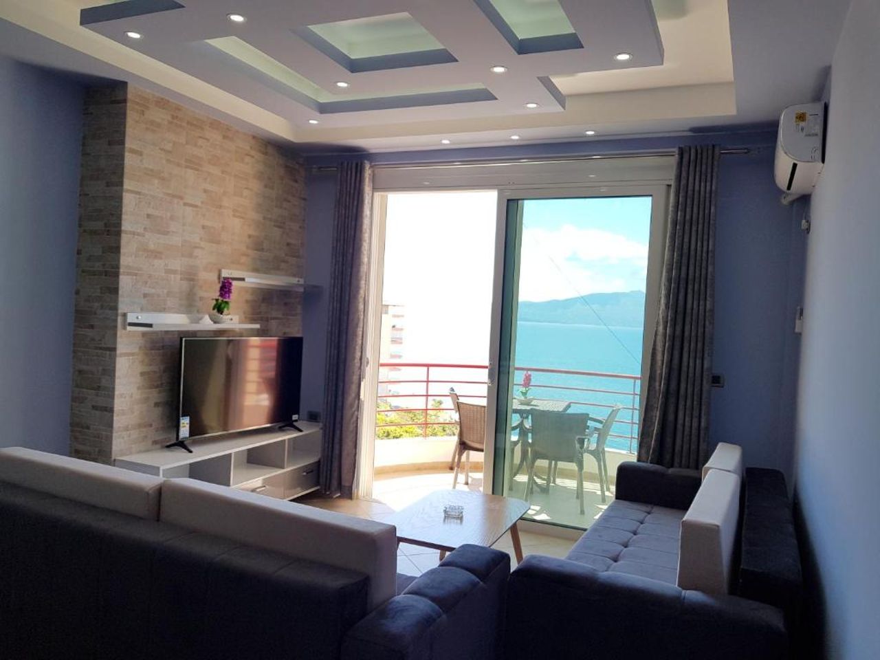 apartment of beautiful dreams over the sea
