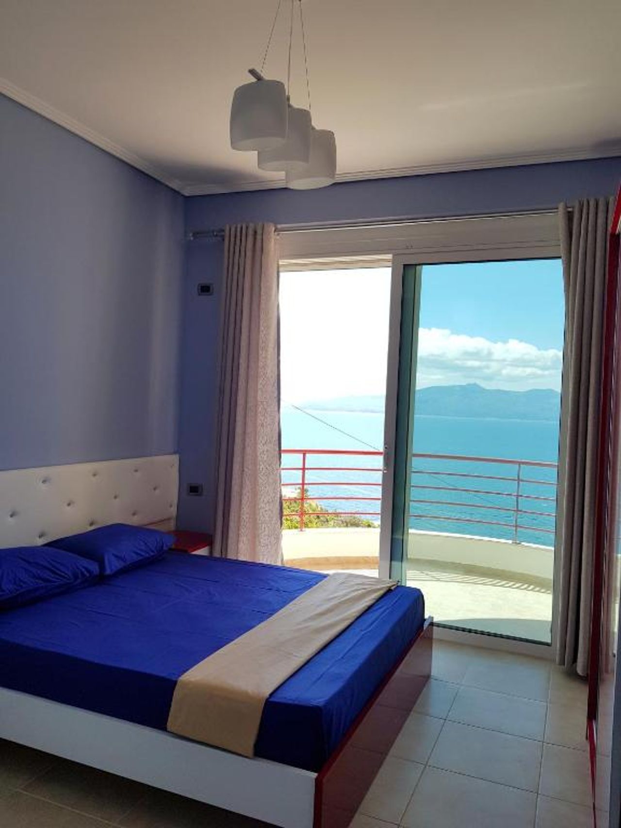 apartment of beautiful dreams over the sea