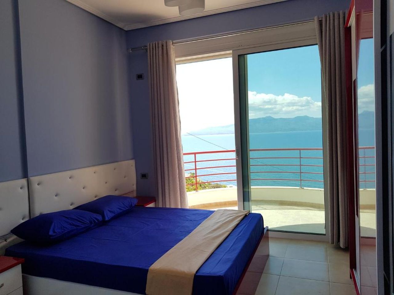 apartment of beautiful dreams over the sea