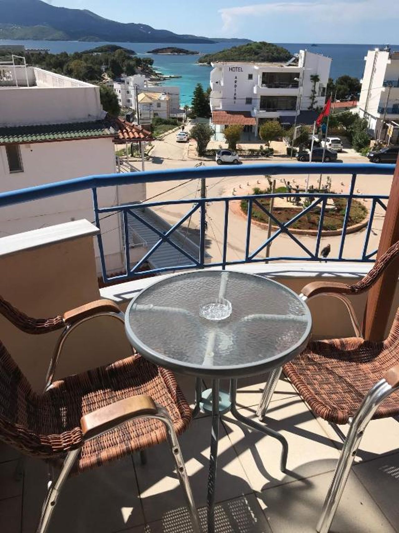 Biraci Residence