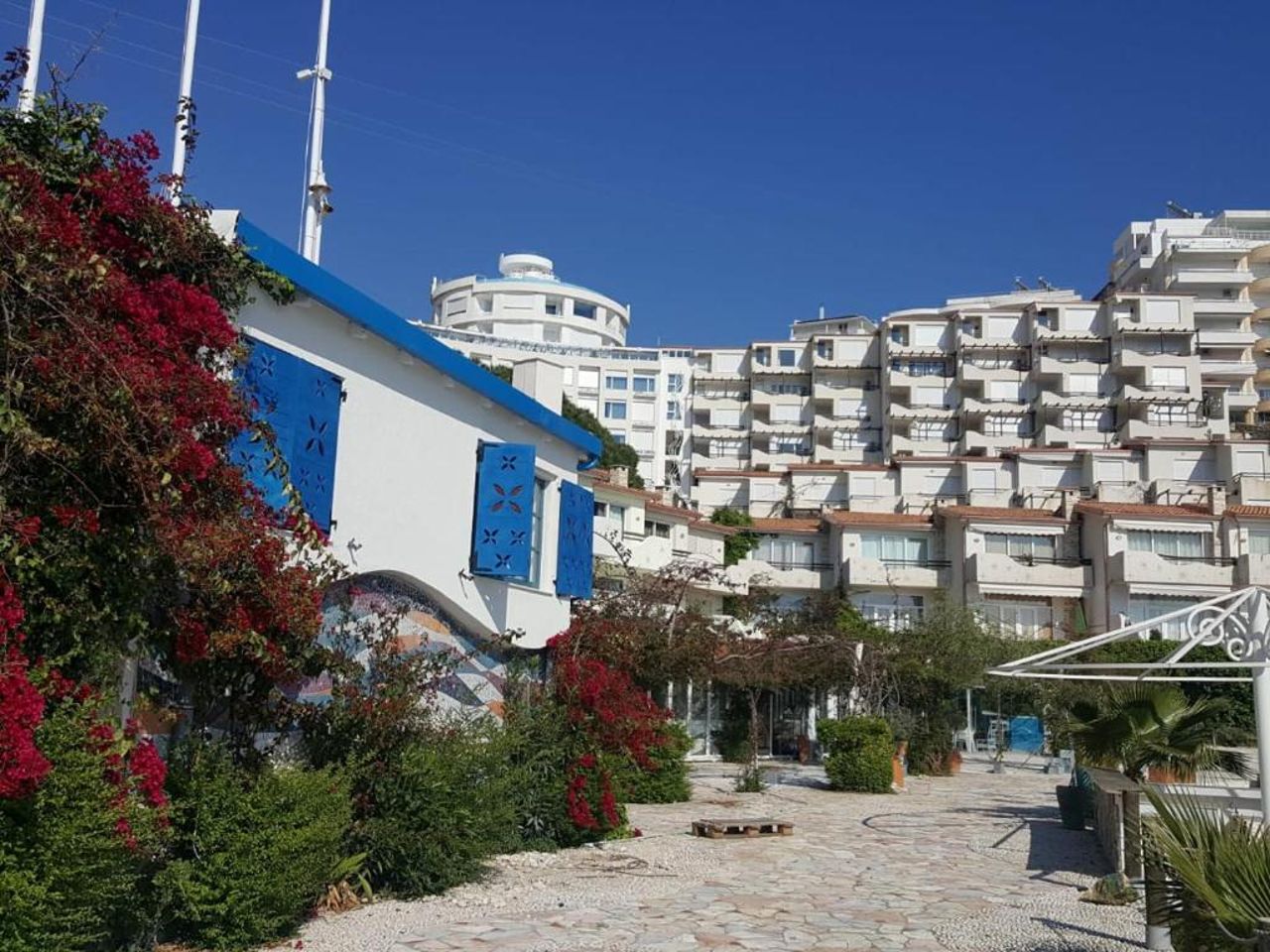 Sea Breeze Apartment Bougainville Bay