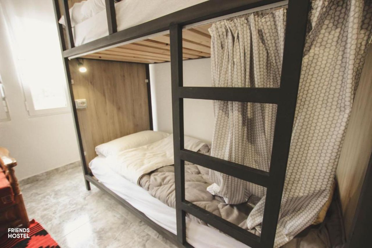 Friends' Guesthouse & Hostel
