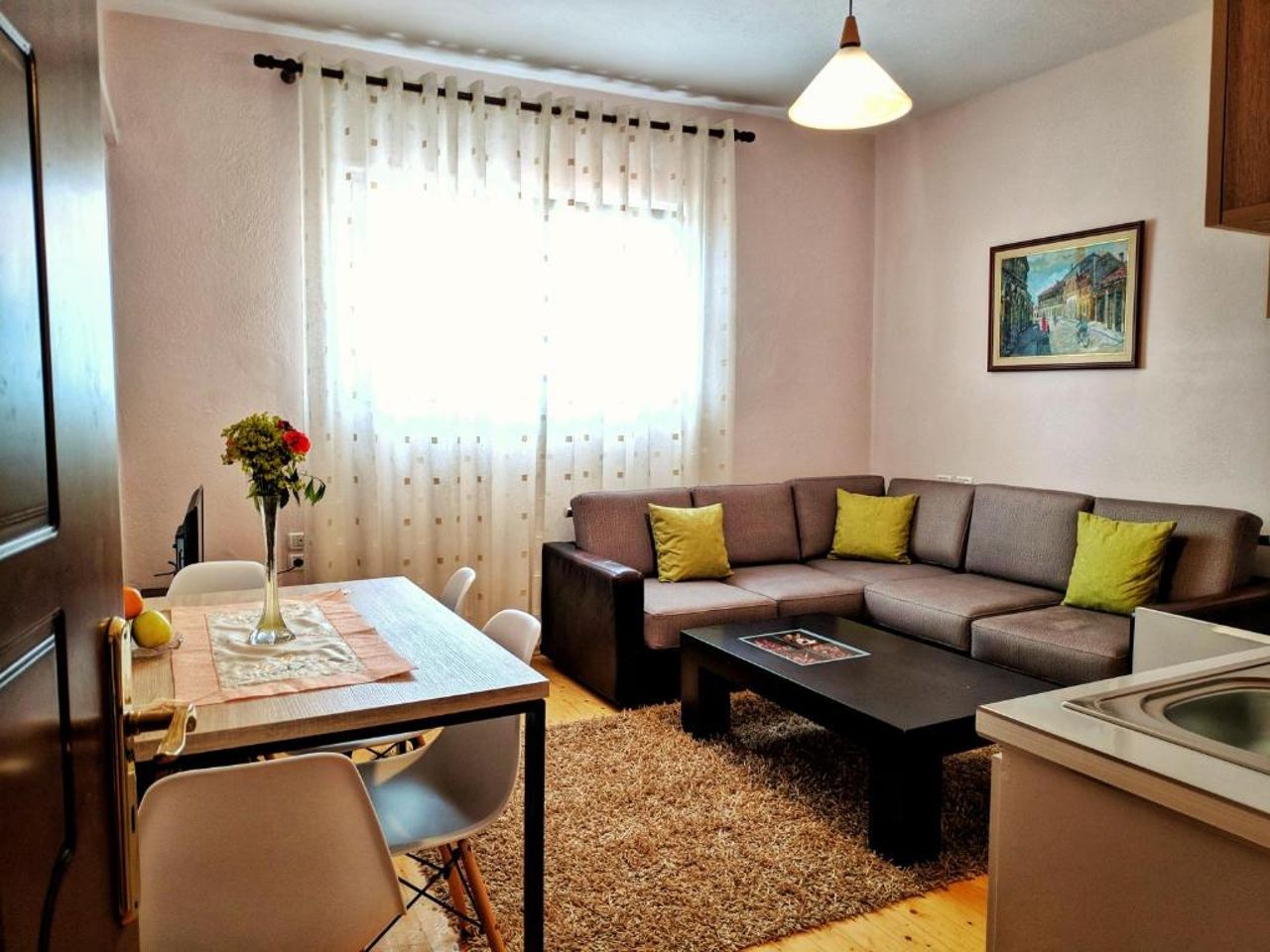 All Seasons Apartments