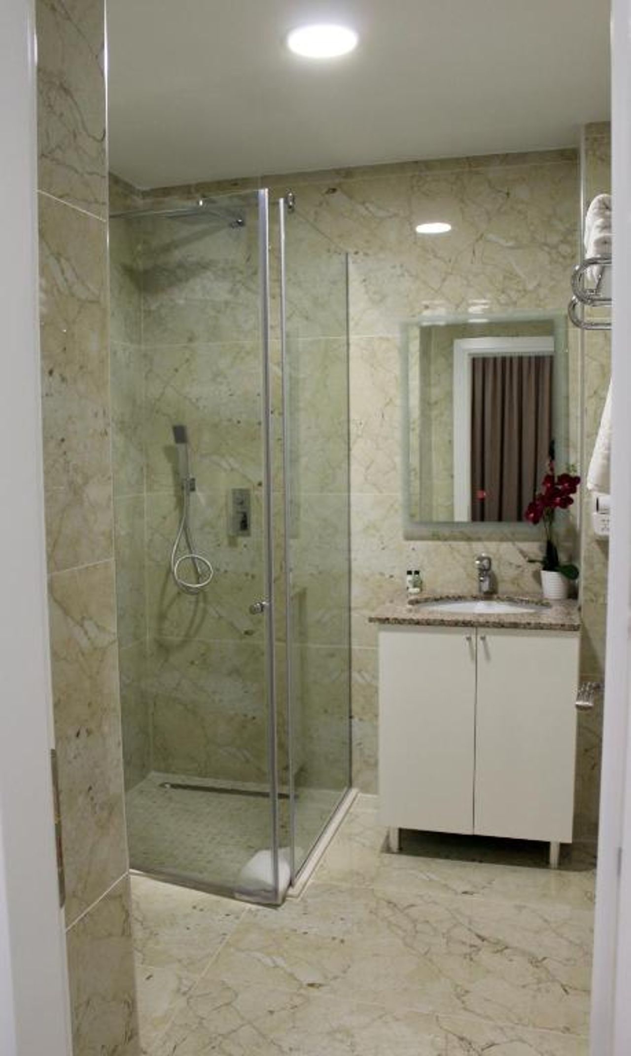 Ramel Hotel