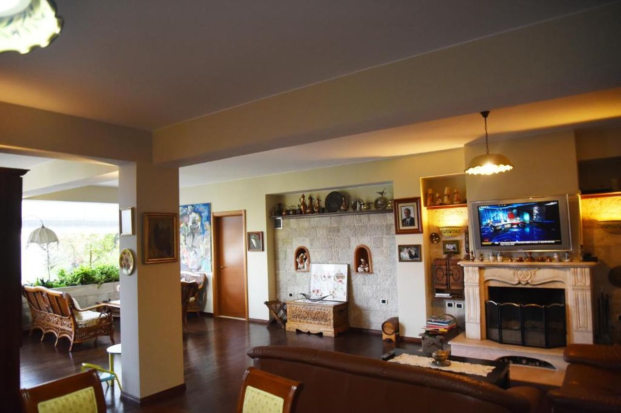 IoniaHouse Surrel Villa