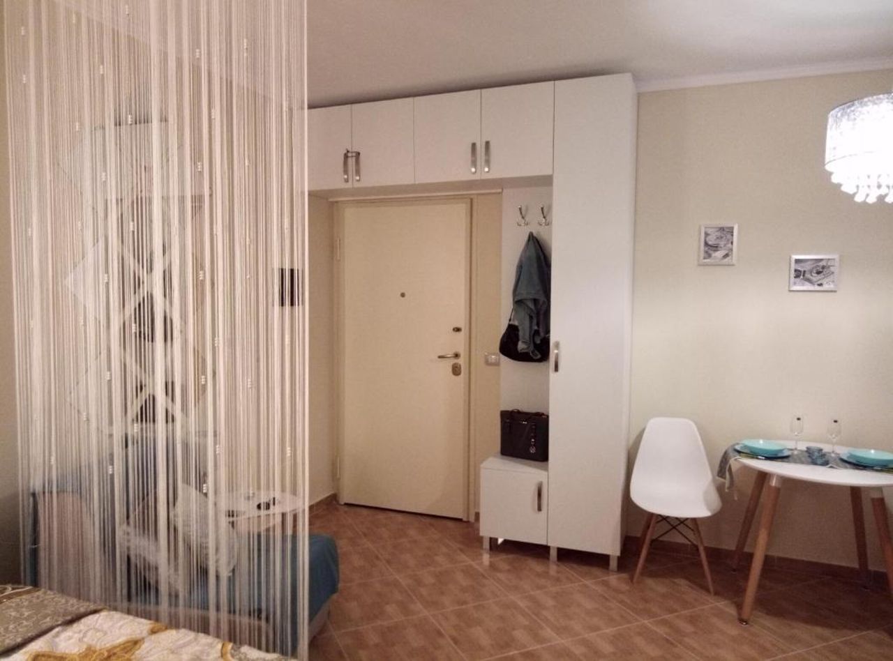 Elen Apartment