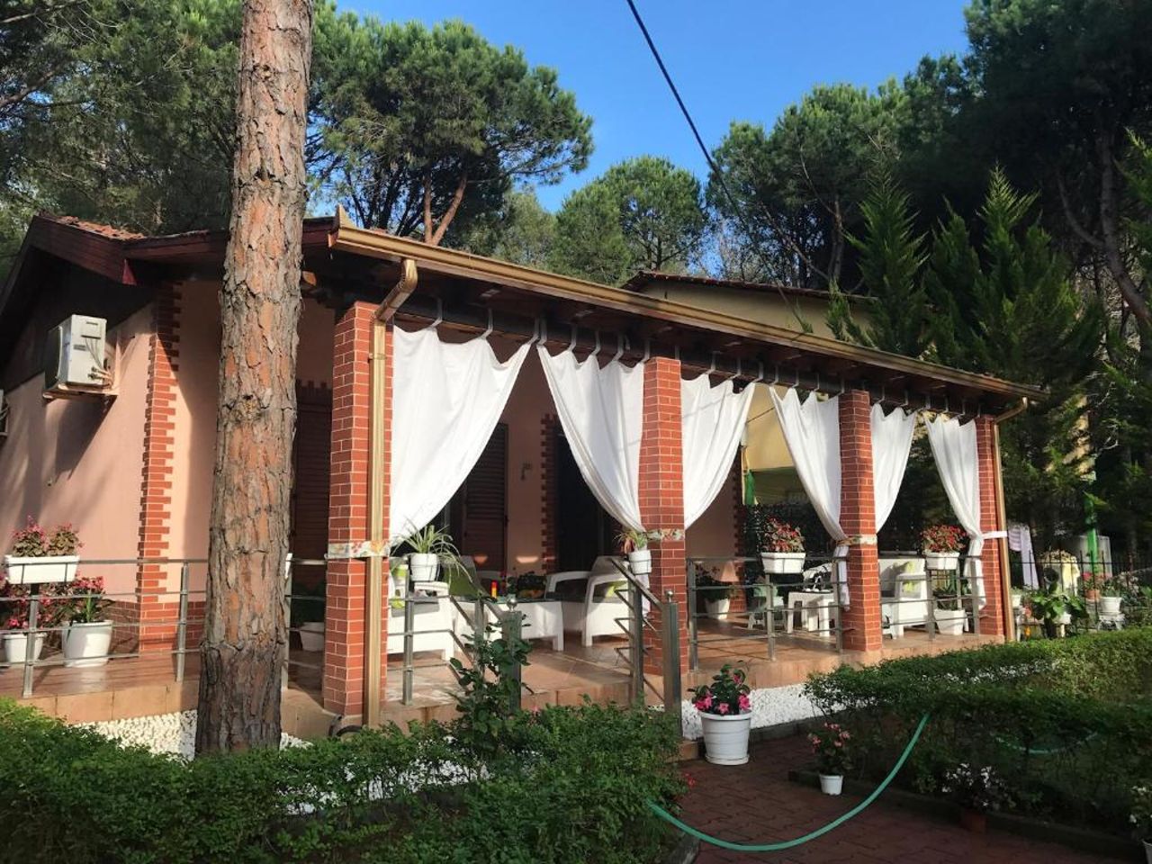 Seafront Villa with a Stunning Garden
