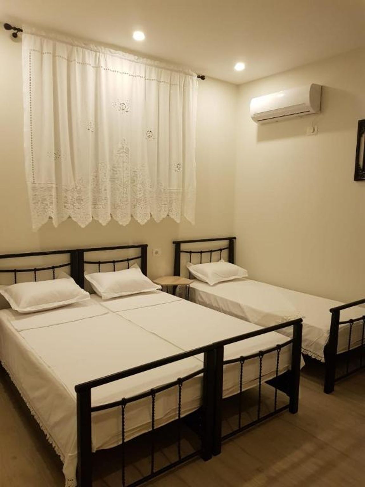 Dimitri Guest House