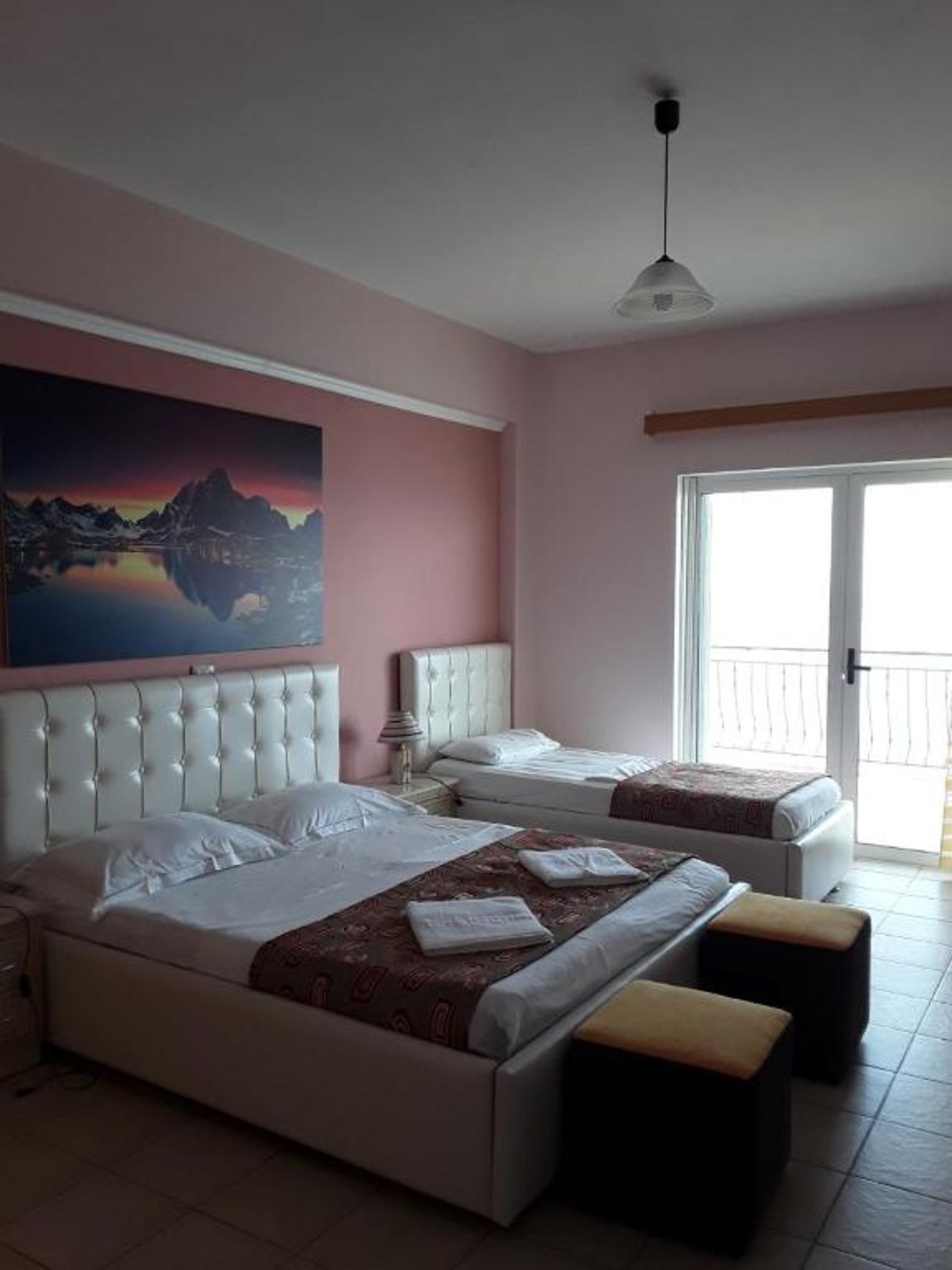 Hotel Odhisea Qeparo