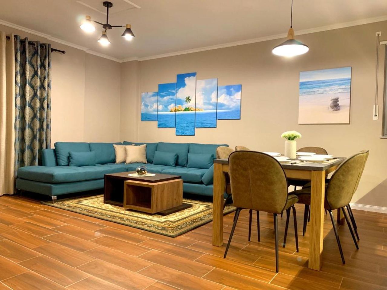 EKA Luxury Two-Bedroom Premium Apartment 2