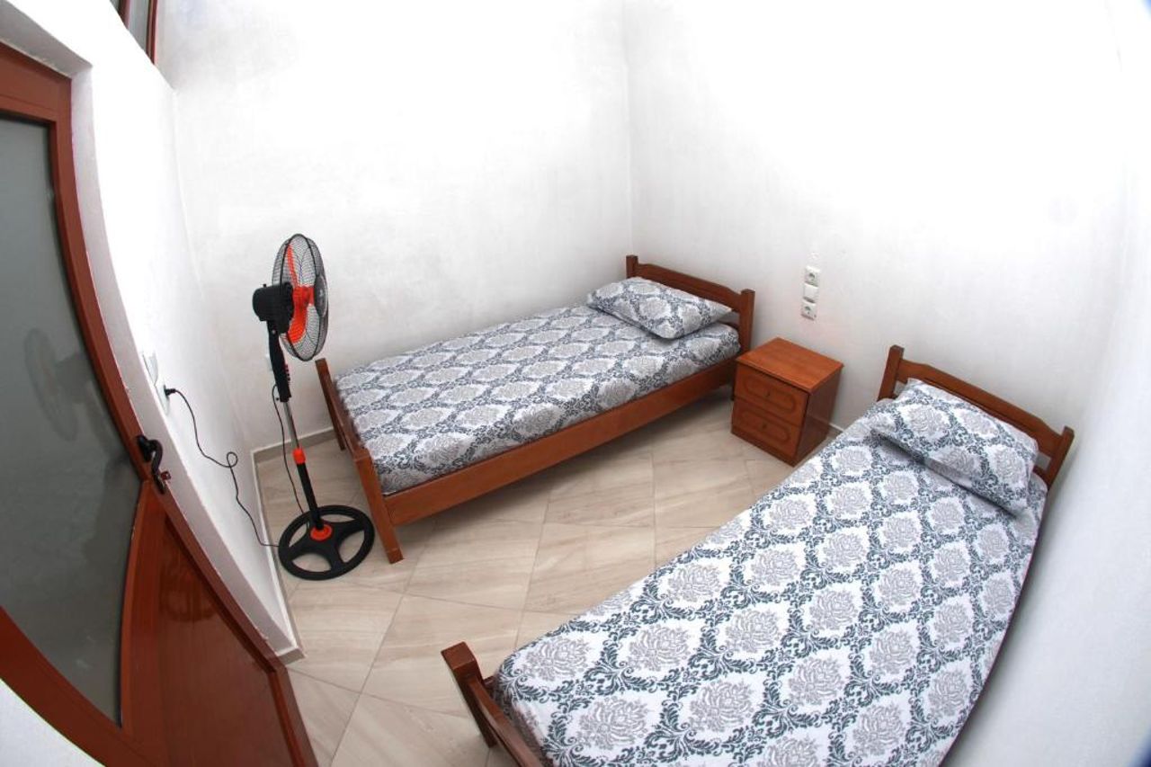 Isufi Guest Houses
