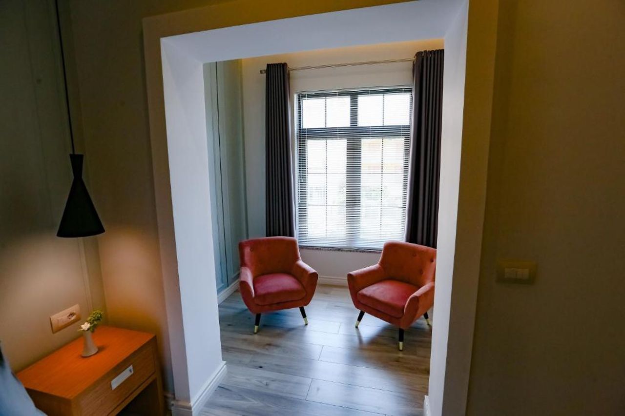 Home Hotel