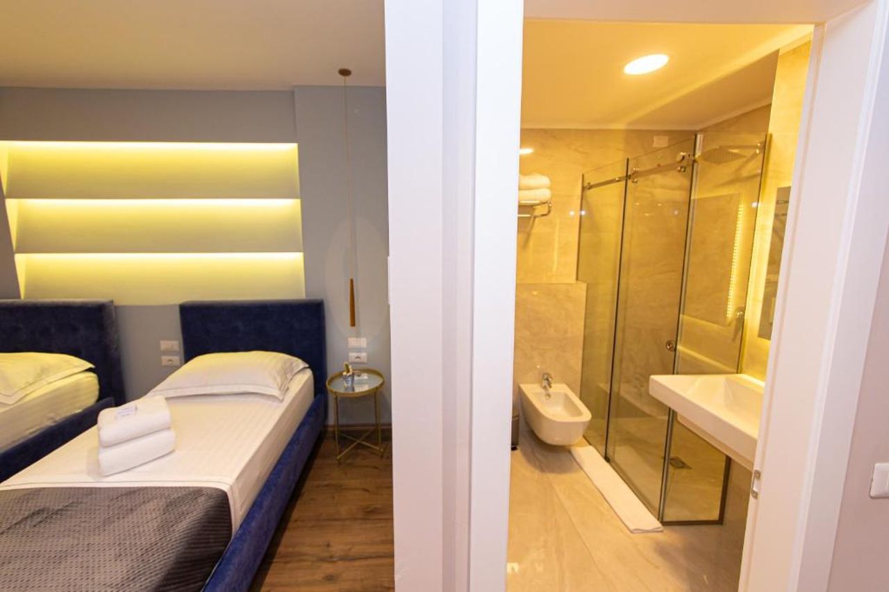 Light Hotel