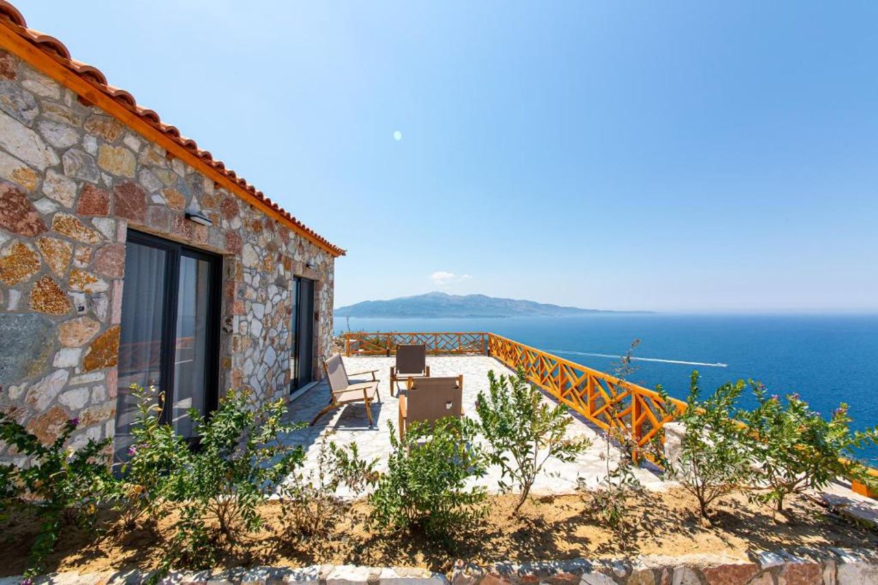 Santa Oliva Suites