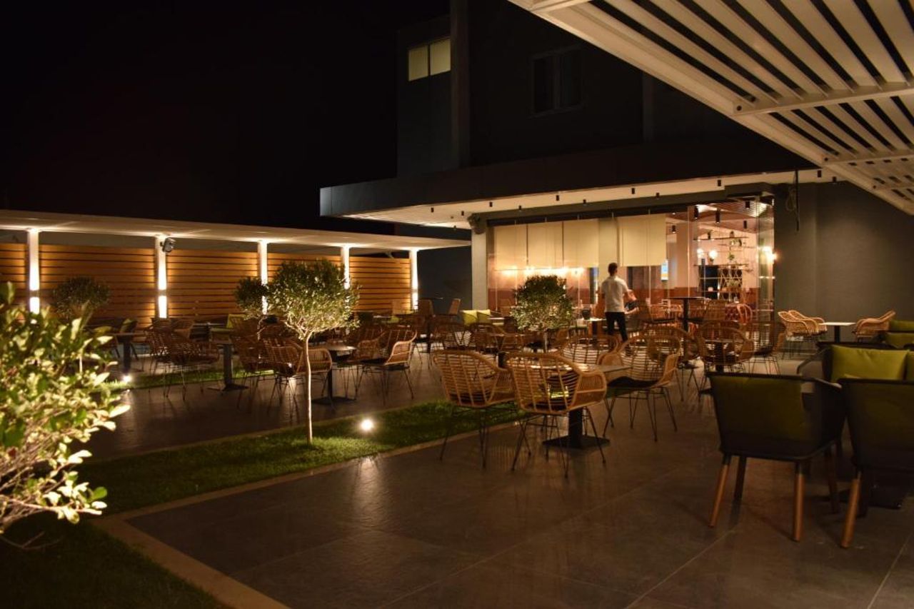 BluePoint Hotel