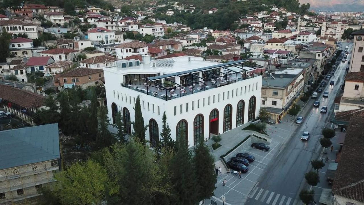 Portik Hotel
