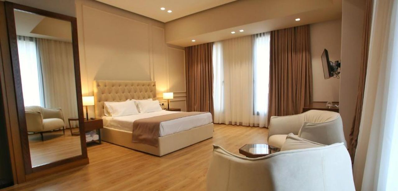 Portik Hotel
