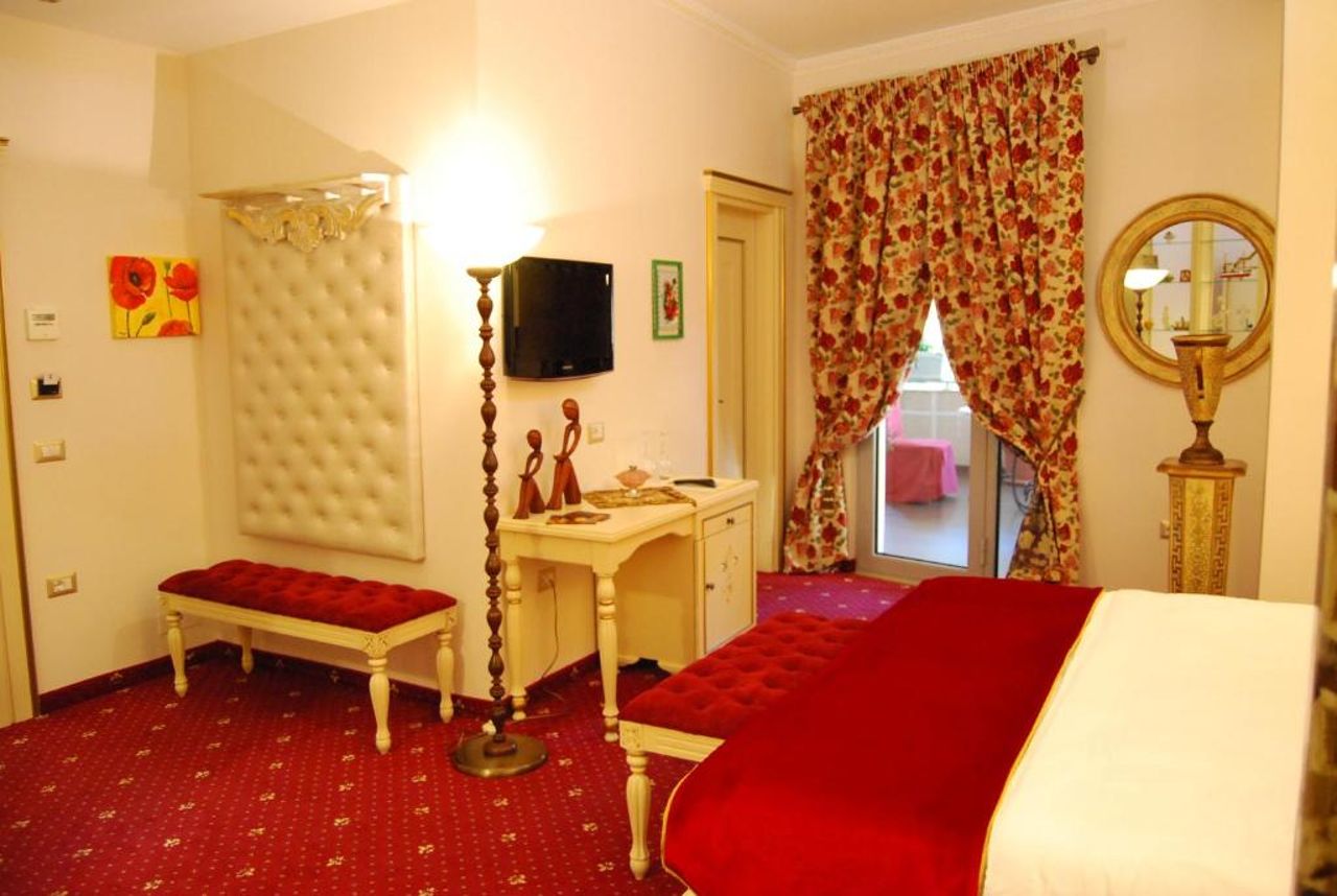 2 KITARRAT Boutique Hotel & SPA